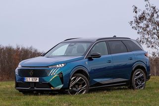 Nemáte na Kodiaq? Peugeot pro vás má dostupnější a velmi sexy řešení. Ale s kompromisy - Garáž.cz