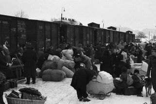 Před 80 lety začal v Mariánských Lázních oficiální odsun českých Němců - Novinky