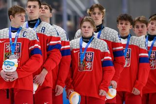 Ve finále chybělo štěstí. Stříbro je ale obrovský úspěch, říká kapitán šestnáctky - Sport.cz
