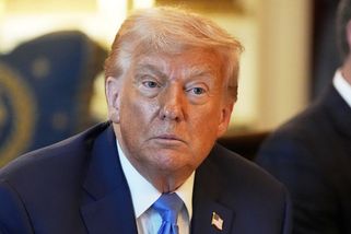 Ať pocítí bolest. Trump začal Zelenského povzbuzovat k úderům na Moskvu a Petrohrad - Novinky