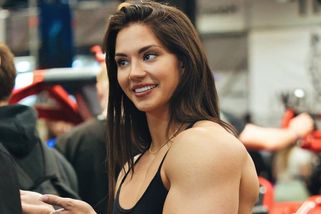 Kulturistka ve spodním prádle nenechala prostor pro fantazii