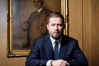 ČNB vydělávala, přesto skončila ve ztrátě. Může za to silná koruna - Novinky