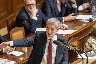 Piráti chtějí Babišovi a Okamurovi zavařit. Ukážou i podpisy žádající jejich vydání ke stíhání