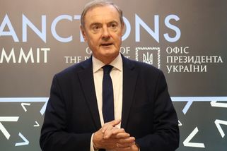 Kdy Rusko zkrachuje? Postupně, a pak najednou, říká evropský pan Sankce