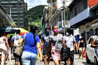 Nejproočkovanější země hlásí rychlý nárůst nakažených - Seznam Zprávy