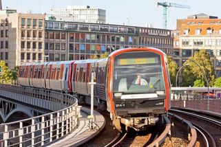 Glosa: Němci a Francouzi ženou lidi ven z aut. Česko jde opačnou cestou - Seznam Zprávy