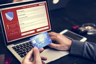 Těšil se na dvoumiliardové dědictví po strýčkovi z ciziny, přišel o tři sta tisíc - Novinky