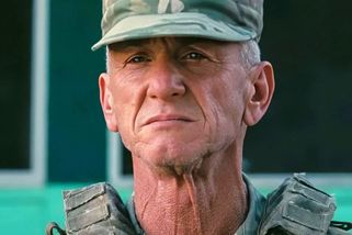 Řešil válku v Evropě. Nová fotka ukazuje, proč si Sean Penn nepřevzal Oscara