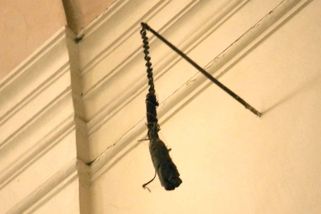 Staletí na řetězu. Zčernalá ruka v pražském kostele svatého Jakuba budí dodnes zájem