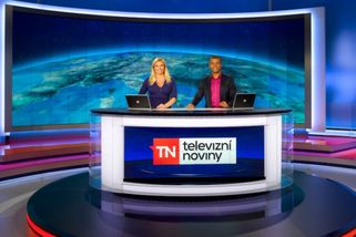 Na Nově se dojemně loučili s Babišovou vládou. Kom...