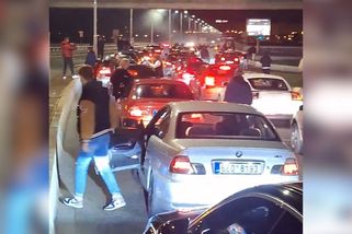 Noční kolaps na Nuselském mostě. Vytuněná auta závodila, policie nezasáhla - Novinky