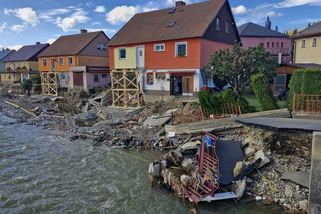Tady už nebydlete. Stát nepodpoří obnovu domů v záplavových zónách, nabídne pozemky jinde - Novinky