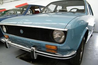 Nejkrásnější škodovka mohla dobýt svět. Komunisti ji ale zakázali a místo ní vyrobili tento paskvil - Techsvět