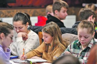 Školy hledají místa pro desítky tisíc dětí - Novinky