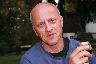 Jan Hnízdil: Očkovací mašinérie ulhané vlády jede i přes úmrtí dál. Jágr dělá dobře, že se neočkuje – eXtra.cz