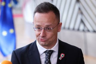 Szijjártó diskutuje v uniklém rozhovoru s Lavrovem o zrušení sankcí