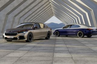 Škoda Superb s dvoubarevným lakováním a prodlouženým rozvorem je Laurin & Klement na druhou. Super Superb by si mohl troufnout i na mercedes - Garáž.cz