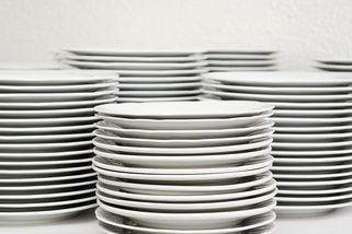 České války: Myčka vs. ruční mytí: Lenost, nebo civilizační pokrok? - Médium.cz