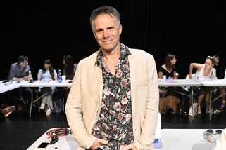 Janek Ledecký se ukázal jen v plavkách