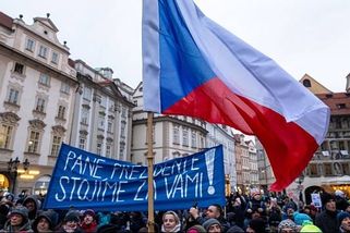 Masové protesty na podporu prezidenta: i v Brně a okolí, problém jsou prázdniny