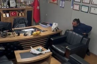 Dusící se Turek poskytl sám sobě Heimlichův manévr - Novinky