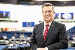 „Nejsem Turkova hlásná trouba,“ říká europoslanec Staněk, který zdědil jeho mandát