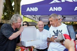 Stejné pasáže, úvod i závěr. Diplomka kandidáta ANO se shoduje se starší prací - Seznam Zprávy