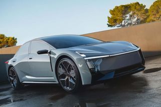 Novou Toyotu Corolla byste nepoznali. Koncept má odvážné tvary - Novinky