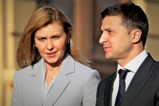 Tajné machinace, na kterých zbohatla manželka Volodymyra Zelenského. Kdo má prezidenta Ukrajiny vodit jako loutku, odhalila zahraniční média