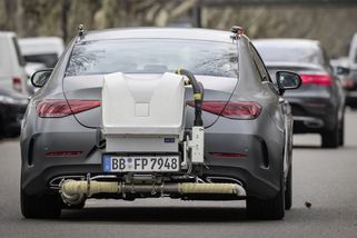 Europoslanci konečně schválili emisní normu Euro 7, limity už nejsou tak přísné. Jedna sporná novinka však zůstává - Garáž.cz