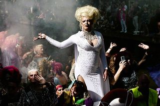 Jak drag queen odhalila falešnou morálku a nesnášenlivost českého národa - Médium.cz