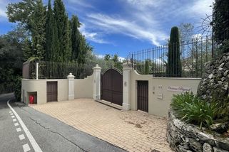 Místo, kde si Babiš koupil luxusní vilu: idylka na riviéře a Putinovi kamarádi - Seznam Zprávy