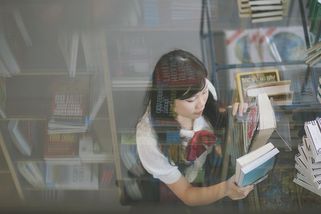 Studuju VŠ po třicítce. Jinak jsem téměř normální - Médium.cz