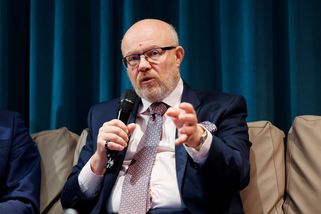 TOP 09 jde znovu do boje: Chce protlačit Válka do vedení VZP. Mluví o politické mstě