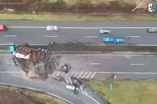 Záběry z dronu na hromadnou nehodu na dálnici u Ostravy - Novinky