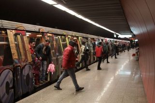 railtarget.cz/osobni-doprava/tajemstvi-sileneho-diktatora-bukurestske-metro-tajili-i-pred-nim-projektoval-to-blazen-jde-tu-o-zivot-11582.html