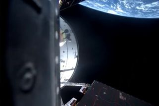 Astronauti po startu k Měsíci řešili první problém. Nefunkční toaletu kosmické lodě - Echo24.cz