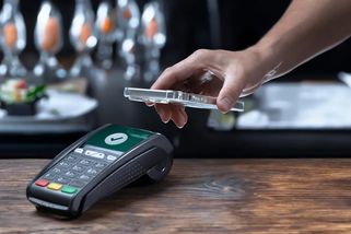 Oblíbený způsob placení v mobilu končí. Od 31. března se funkce postupně vypne