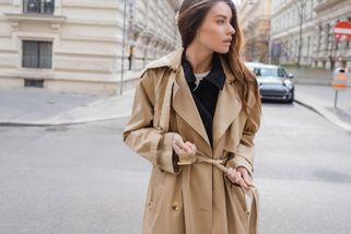 Nadčasové módní kousky, které potřebuje každá žena. Tohle si kupte a budete mít vždycky, co na sebe!