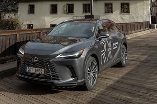 Která auta mají největší šanci pokořit hranici 400 000 kilometrů?