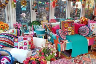 Barvy, z nichž oči přecházejí. Žena v domácnosti vzala proměnu obyčejného domu do svých rukou - Novinky