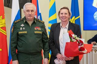 Jako za Stalina. Ruská armáda má nový časopis, jmenuje se Politruk - Novinky