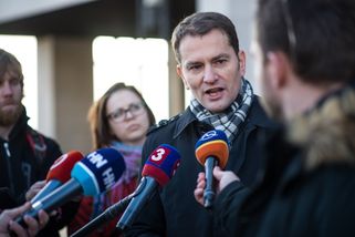 Blázen Fico doručil „tajnou zprávu“ SIS, napsal Ig...