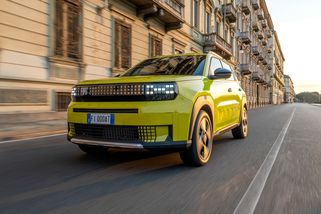 Italové po letech dostali nový Fiat. Chtějí ale jen starou Pandu