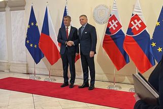 Po letech opět u jednoho stolu. Vlády Česka a Slovenska se v úterý sejdou ve Studénce - Novinky