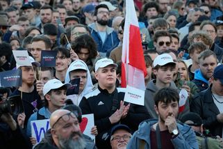 TikTok, strach a frustrace. Mladé Středoevropany to táhne ke krajní pravici - Seznam Zprávy