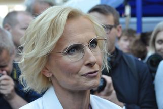 Nestoudnost komunistky Konečné nemá hranice. Zelen...