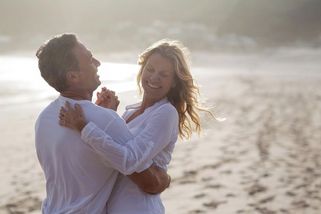 Vztah stojí na vlastní emoční jistotě každého z partnerů. Budujte ji, protože bez ní se zhroutí - Novinky