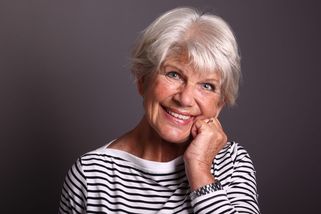 Velký módní omyl českých seniorek. V zahraničí zjistili, že je to z módy už před 20 lety, ale Češky si nedají říct