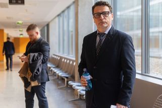 „Chtěli, ať vypadnu ze země.“ Další známý lékař popsal, co se dělo v IKEM - Seznam Zprávy